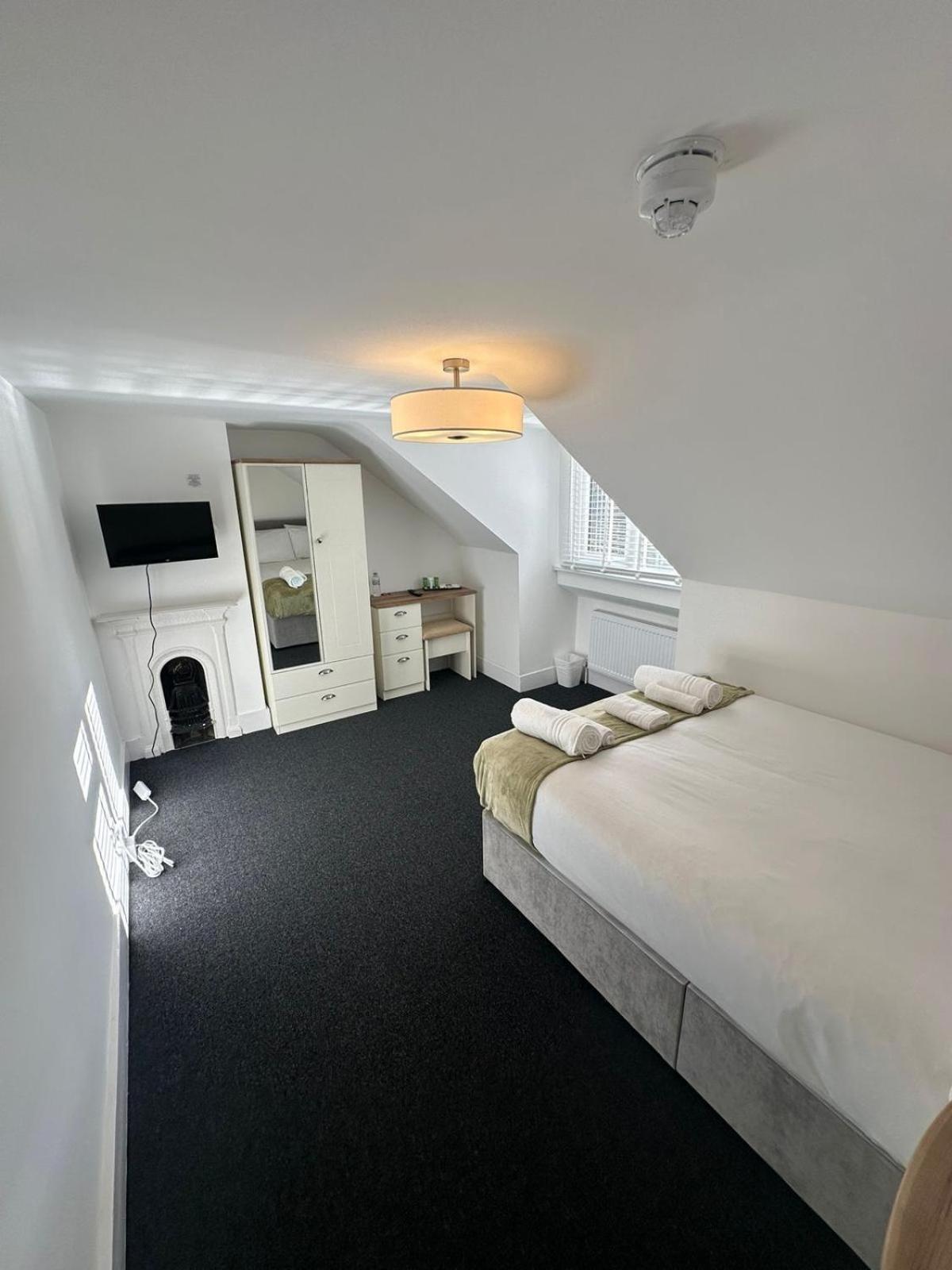 Cambridge Central Rooms - Tas Accommodations Eksteriør billede